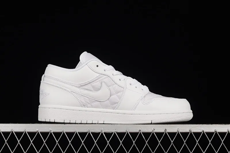 All categories Air Jordan Jordan series basketball shoes Air Jordan 1 Low Air Jordan 1 Low Quilted "Triple White" AJ1 Joe 1 all white low-top basketball shoes DB6480-100